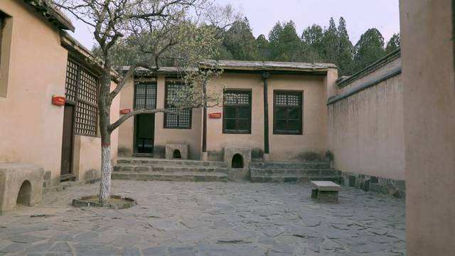 毛主席在西柏坡舊居.jpg 毛主席在西柏坡舊居.jpg